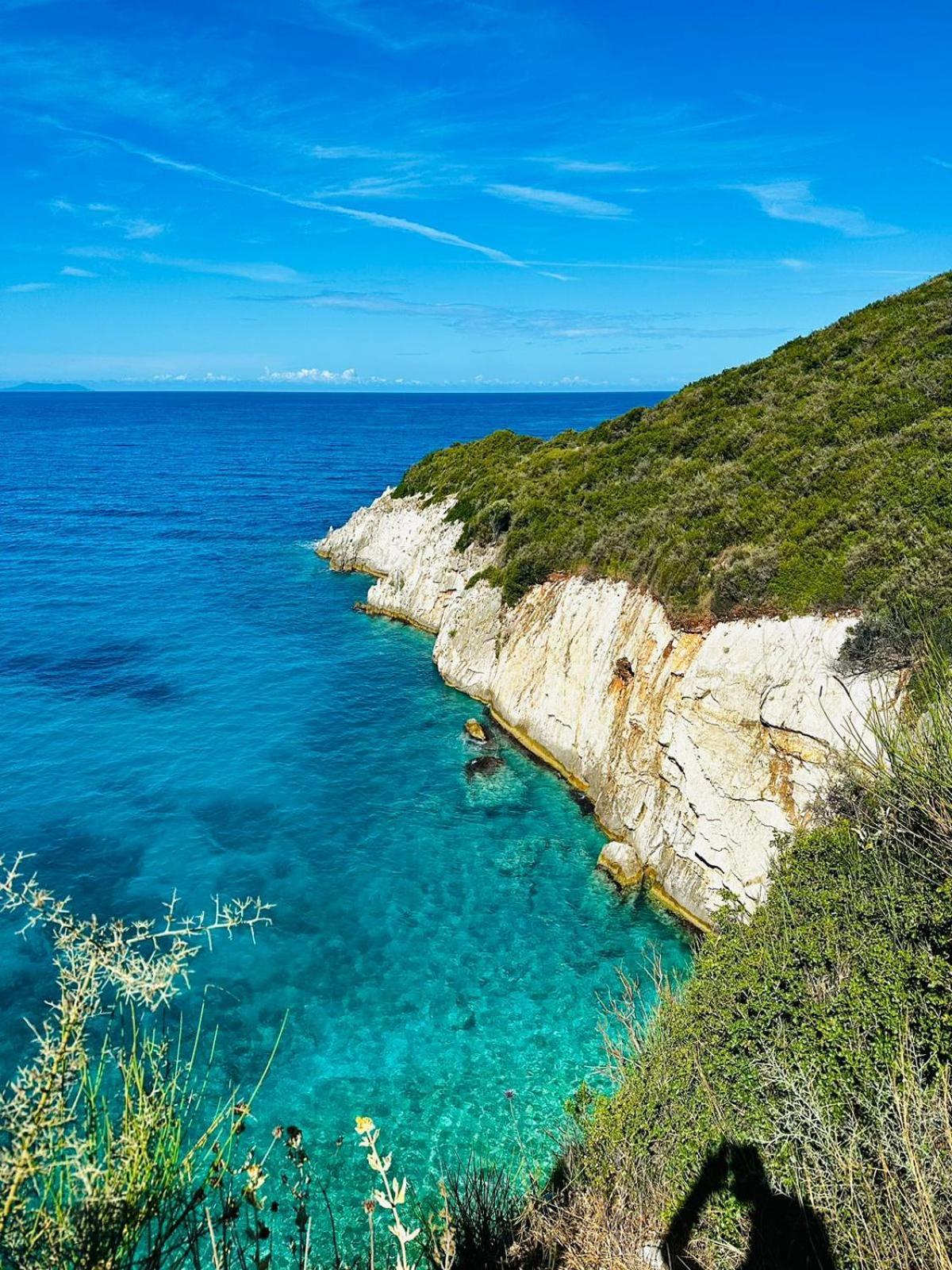 Natural Hostel Himare Exterior photo