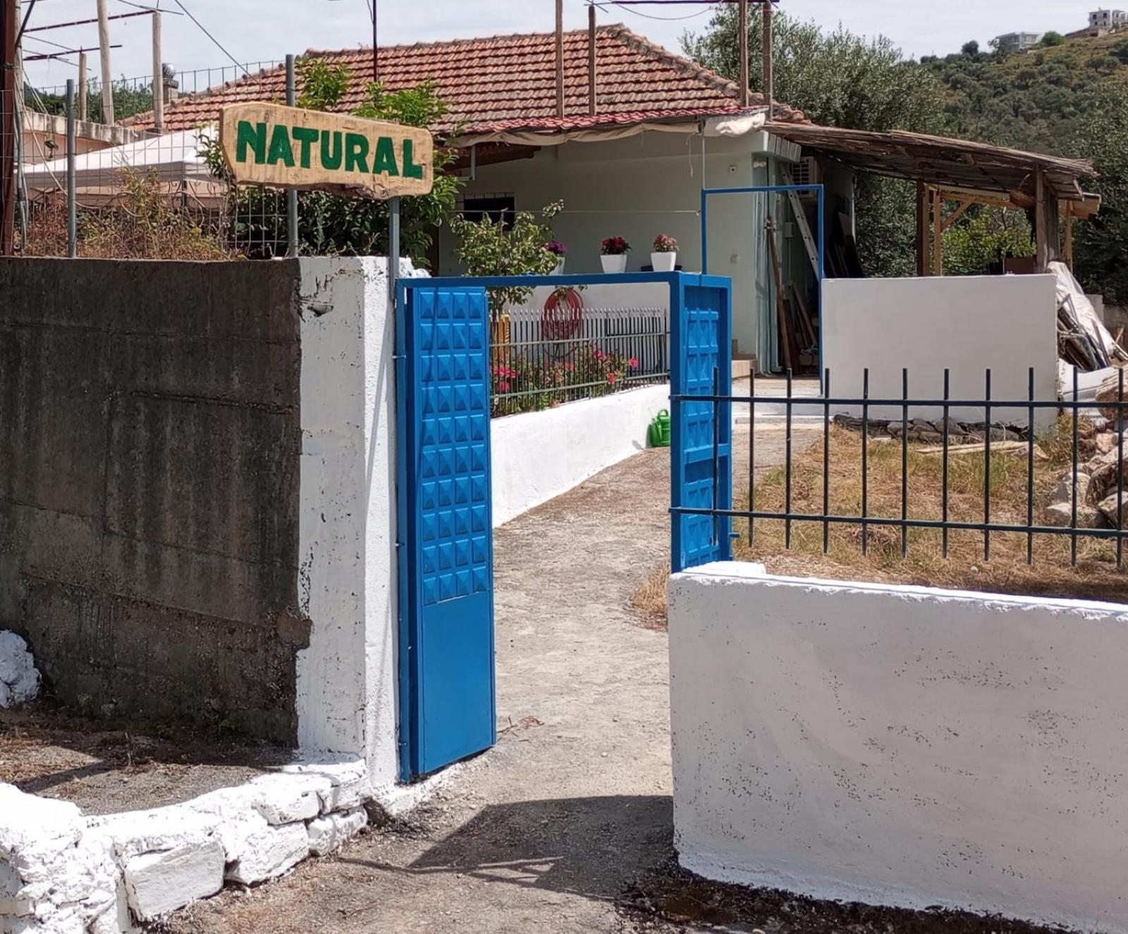 Natural Hostel Himare Exterior photo